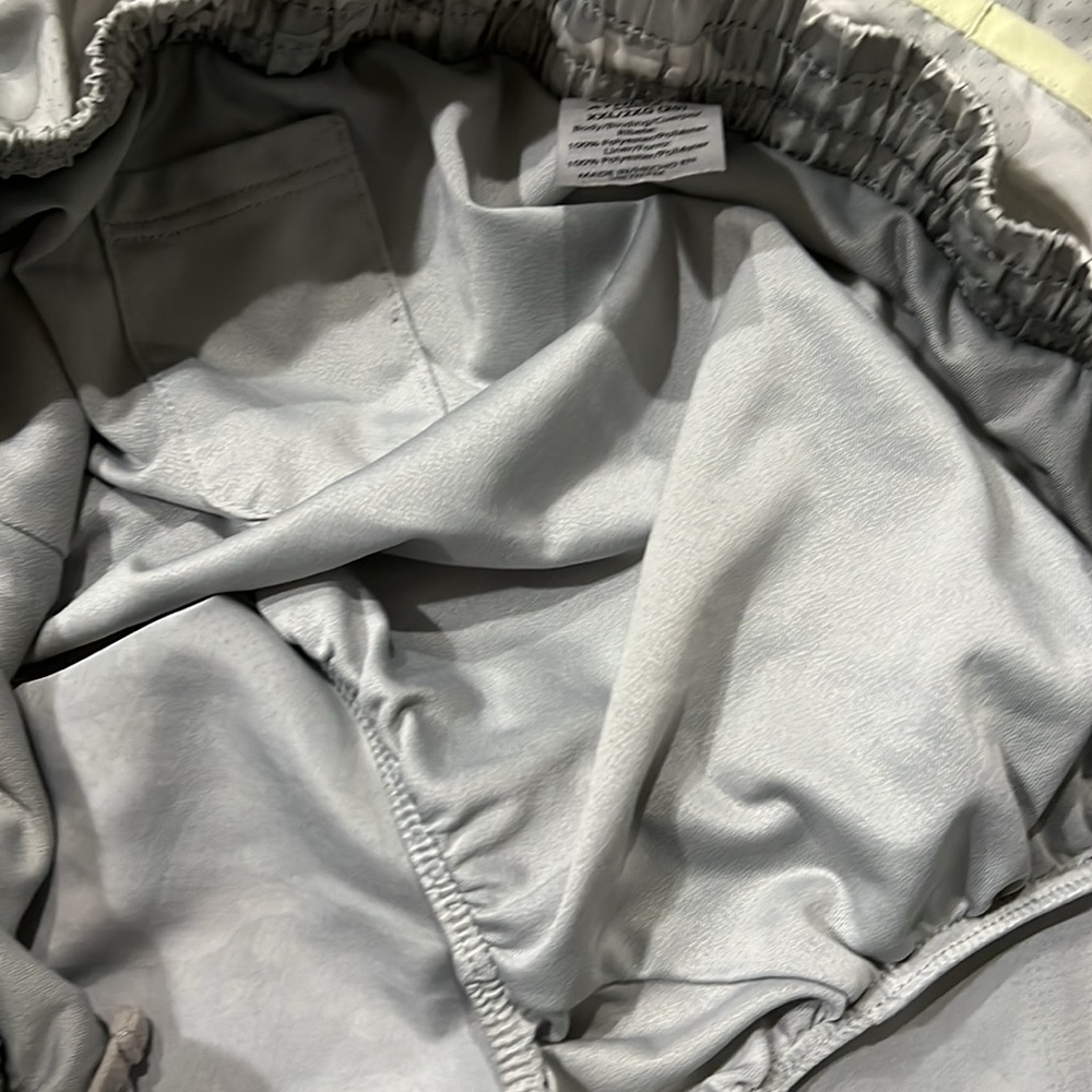 Athletic Workers Women’s Gray Camo Design Lined Athletic Running Shorts‎ 2XL - Picture 5 of 9